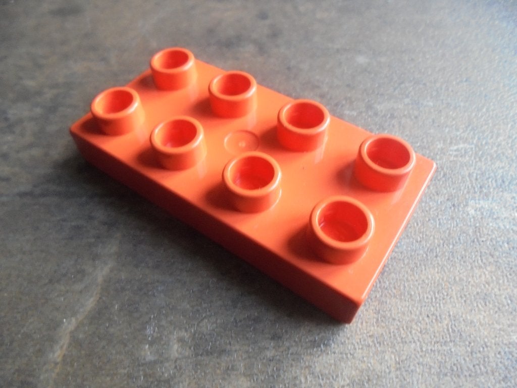 Lego Duplo Plate 2x4x0,5 (zie foto's) 2, Ophalen of Verzenden, Gebruikt, Losse stenen, Duplo