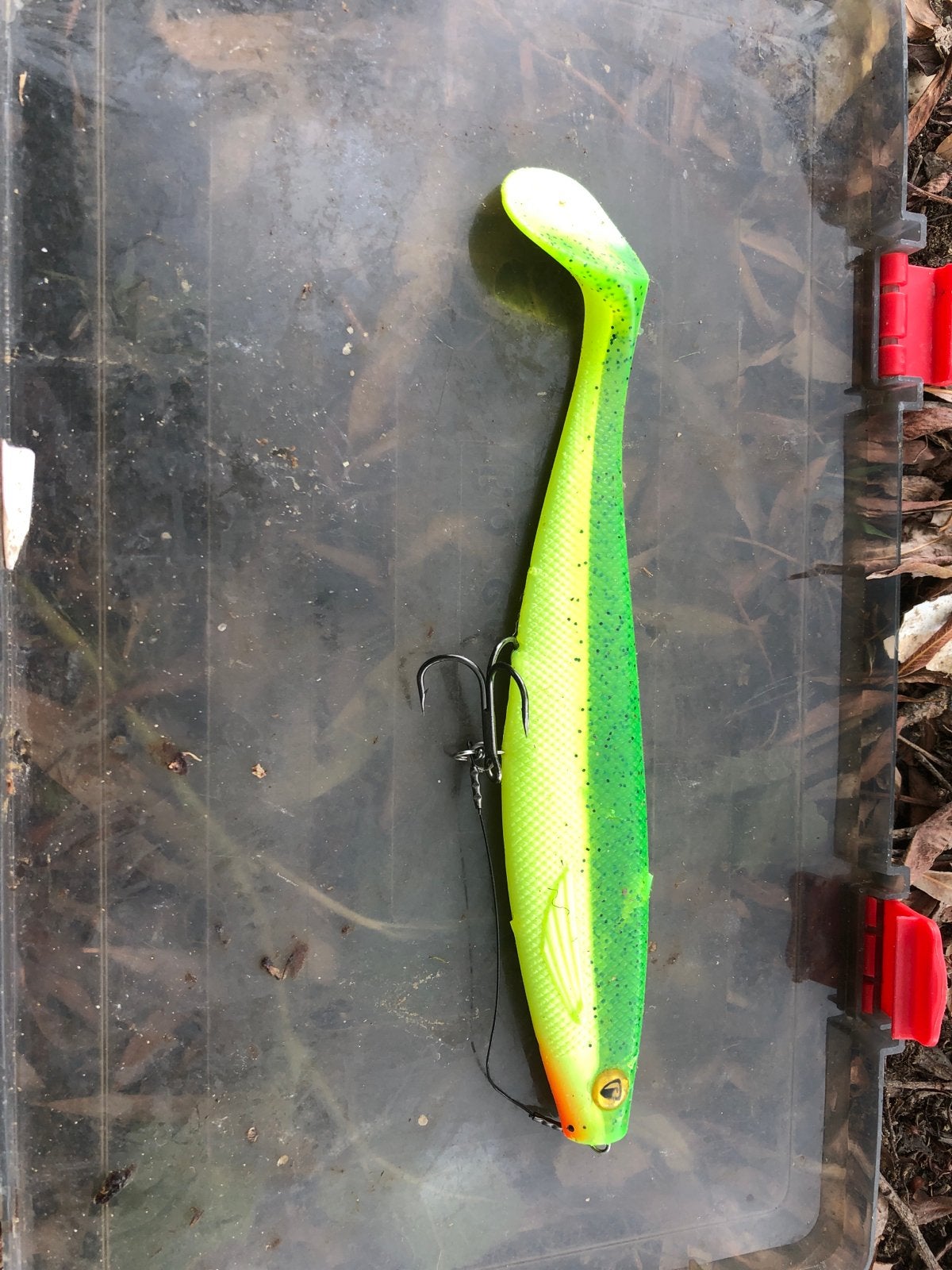 Groene shad 80 gr, 23,5 cm met dreg - snoekbestendig, Ophalen, Gebruikt, Kunstaas