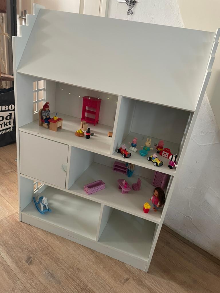Poppenhuis 1 meter 5 x 32cm, Ophalen, Zo goed als nieuw, Overige typen