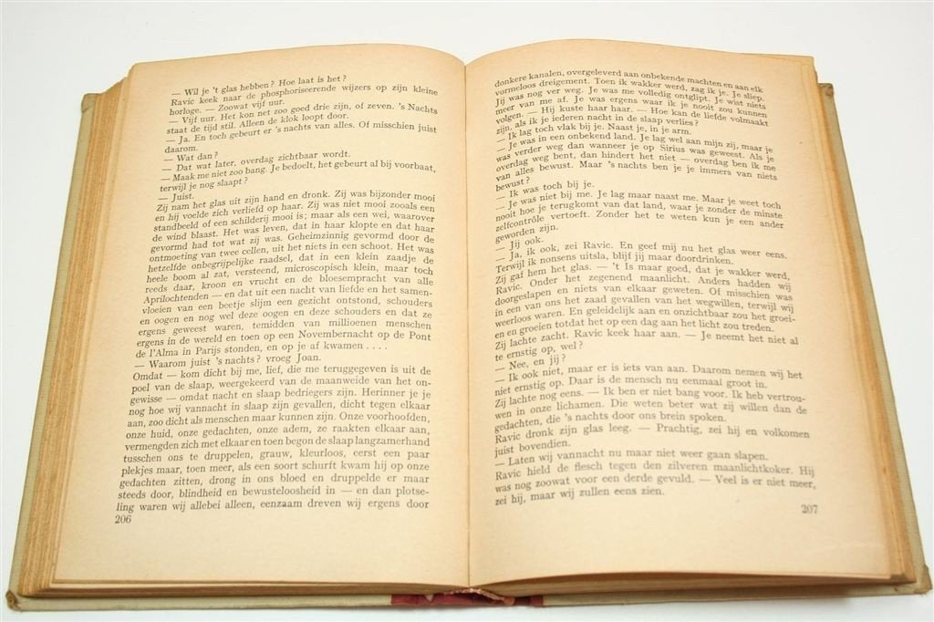 Arc de Triomphe — Erich Maria Remarque [Vintage 1946], Ophalen of Verzenden, Gelezen