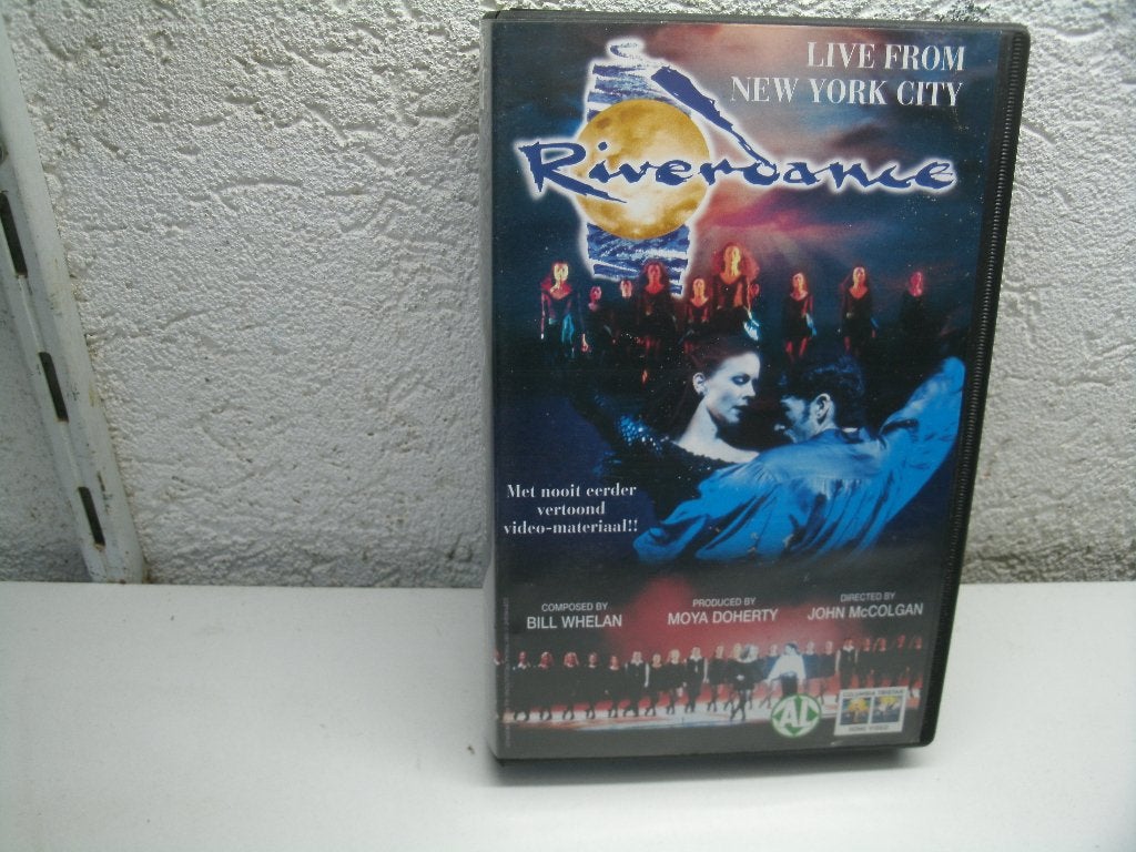 vhs 93b riverdance, Alle leeftijden, Ophalen of Verzenden, Zo goed als nieuw, Actie en Avontuur