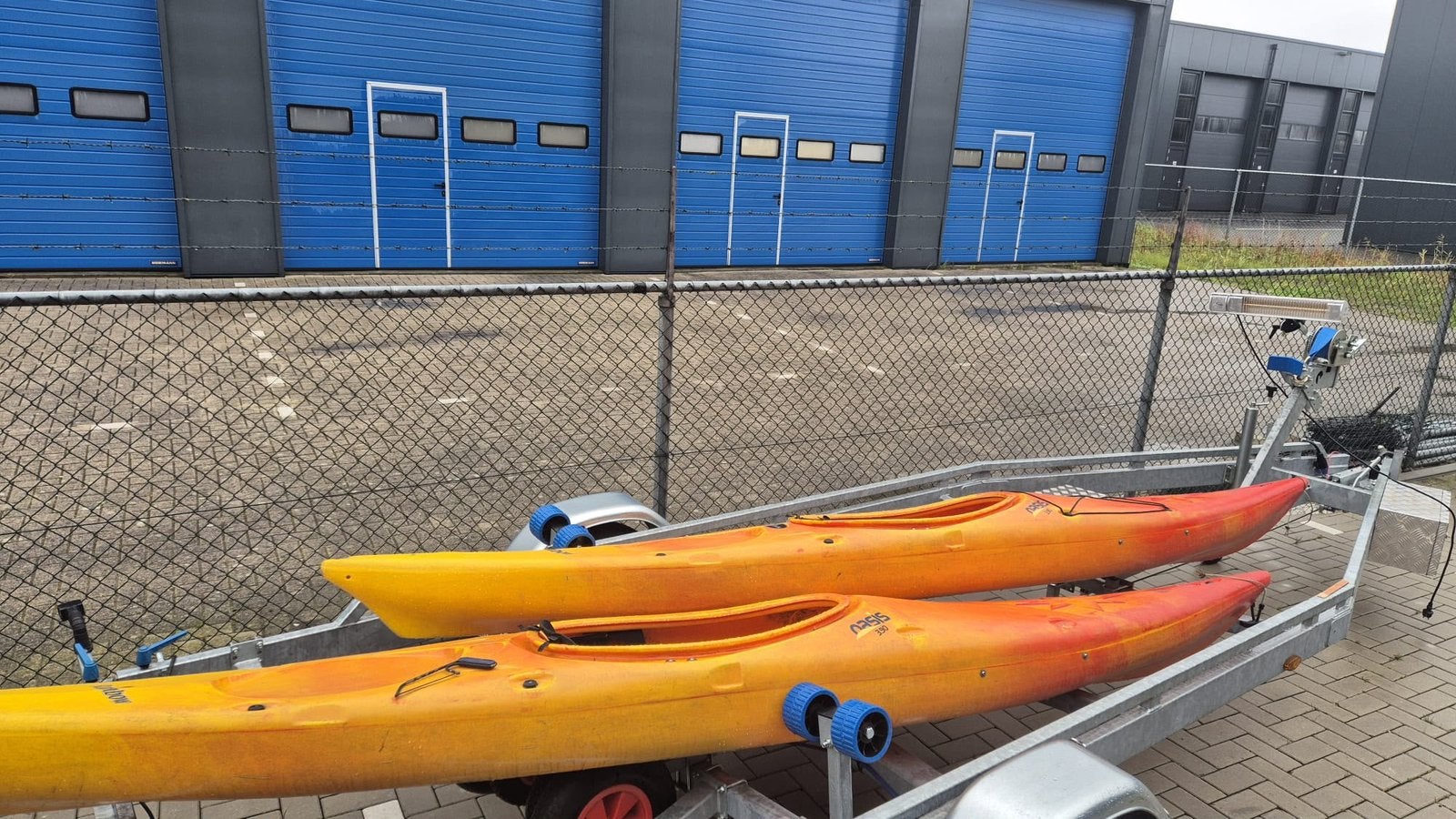 Oranje Oasis 3.90 Kajak, Watersport en Boten, Kajaks, Gebruikt, 1-persoons, Ophalen