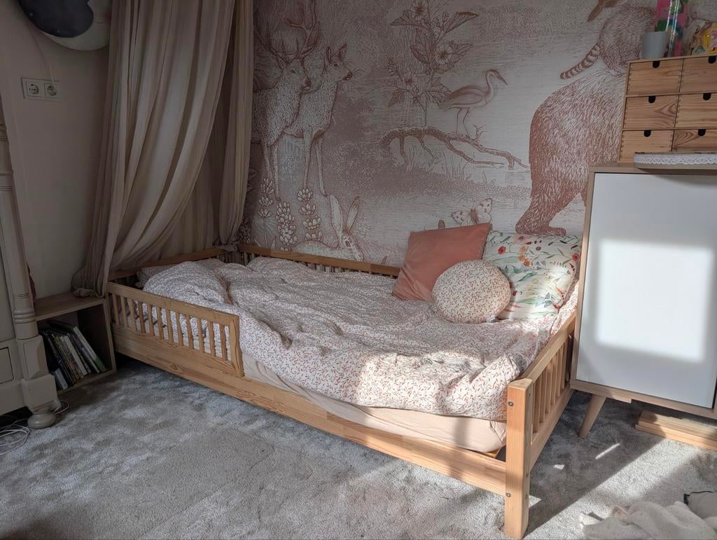 Petit Puk Tommy bed 1 persoons, Ophalen, 85 tot 100 cm, Zo goed als nieuw, Matras