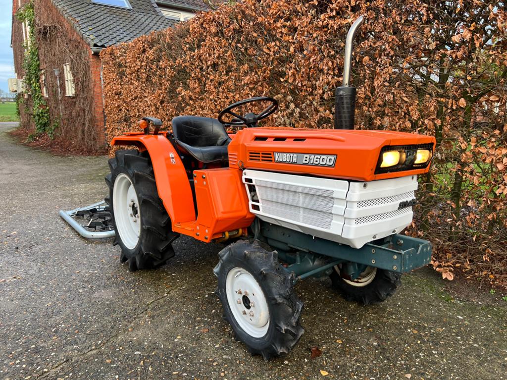 Kubota minitractor|4x4|16PK| Frees-Klepelmaaier-Bakje-Sleep, Zakelijke goederen, Ophalen, Overige typen