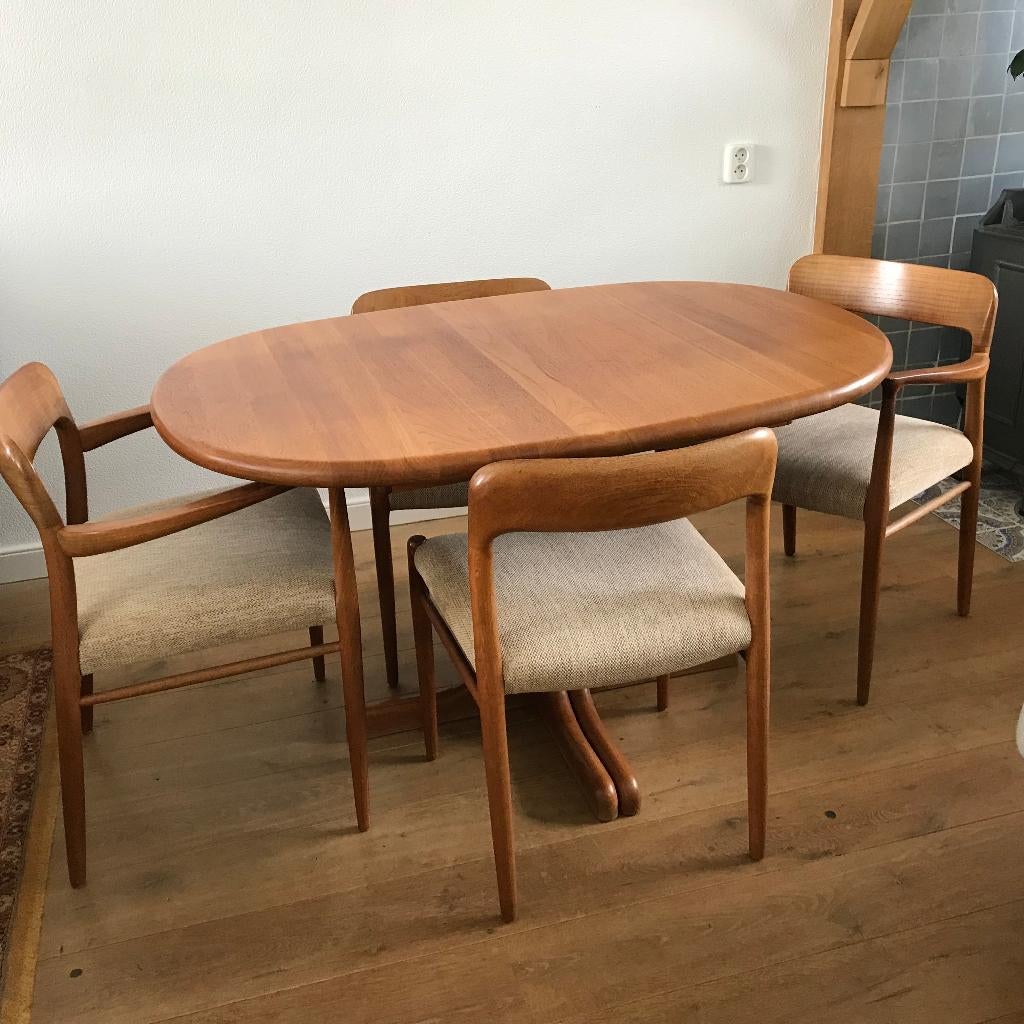 Johs. Kristofferson & Son Denmark compacte ovale tafel, Ophalen of Verzenden