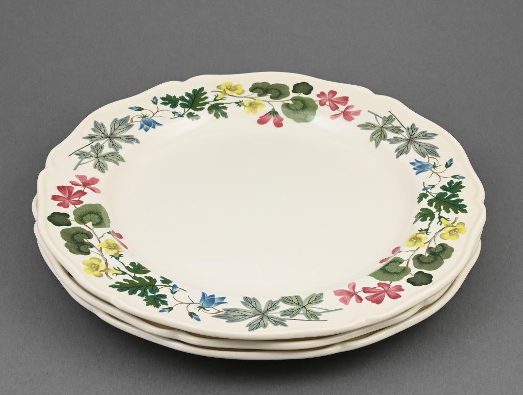 Wedgwood Richmond; 3 borden; 23,5 cm; 9 1/4"; ontbijt-lunch, Verzenden, Gebruikt, Aardewerk, Bord(en)