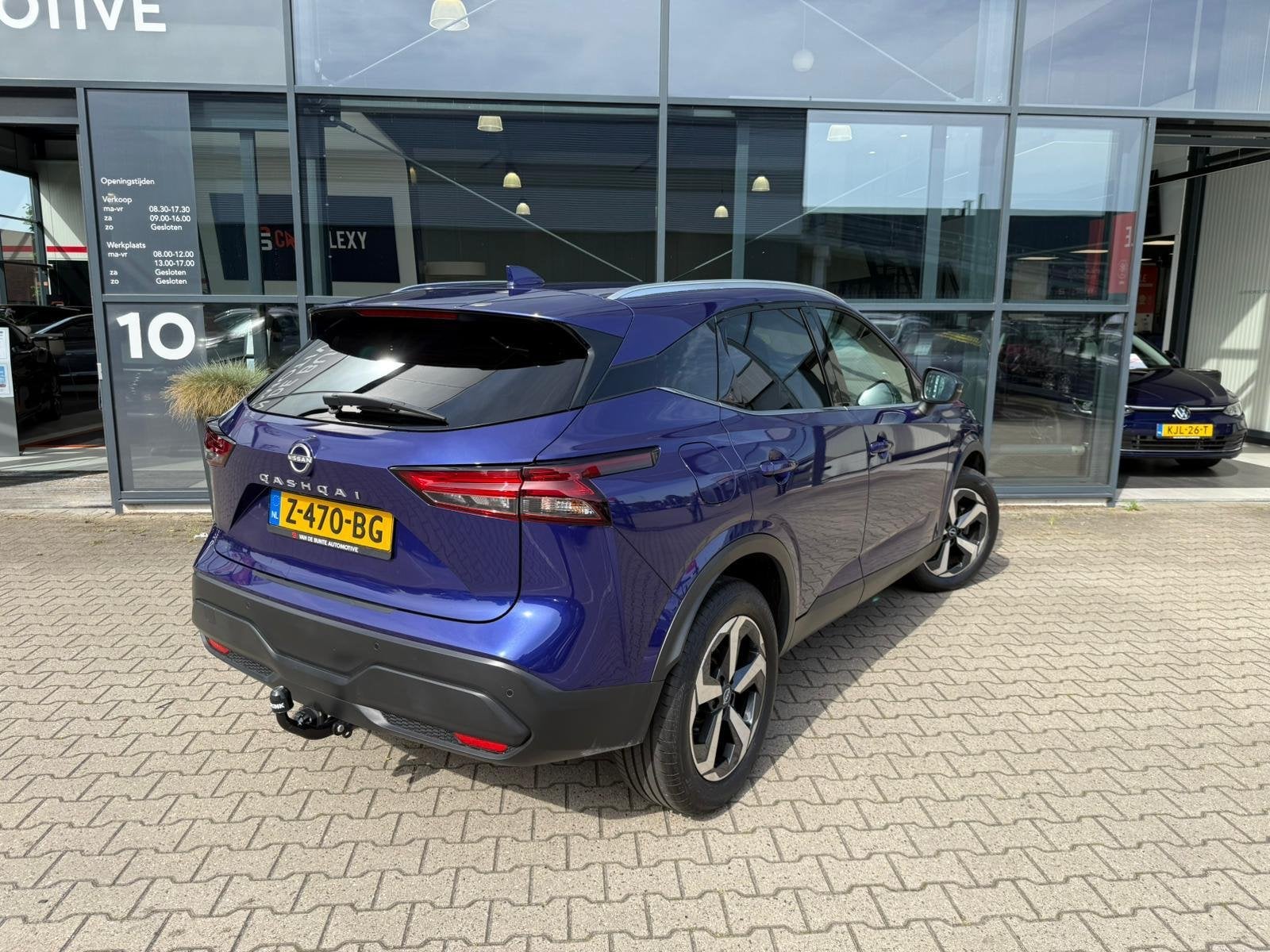 Nissan Qashqai 1.3 MHEV Acenta *Trekhaak & Panoramadak*, Voorwielaandrijving, Stof, Gebruikt, 4 cilinders