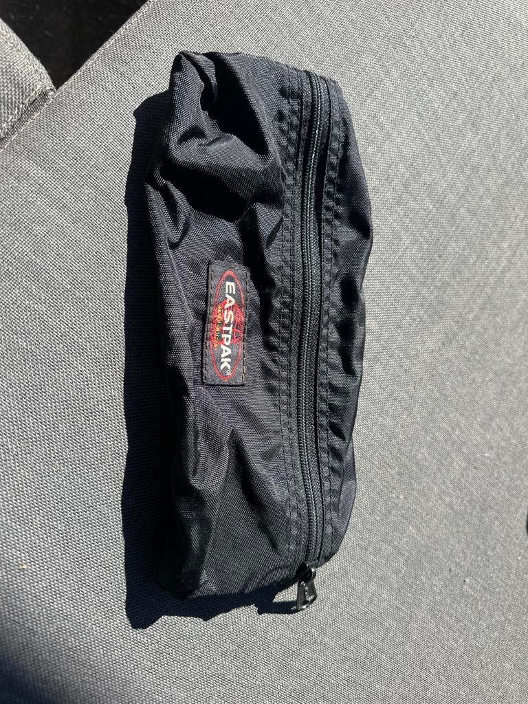 Etui van eastpak, Ophalen of Verzenden, Zo goed als nieuw