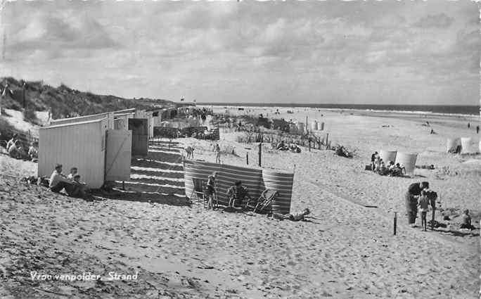 301-326-021 Vrouwenpolder Strand, Verzamelen, Ophalen of Verzenden, Voor 1920, Zeeland