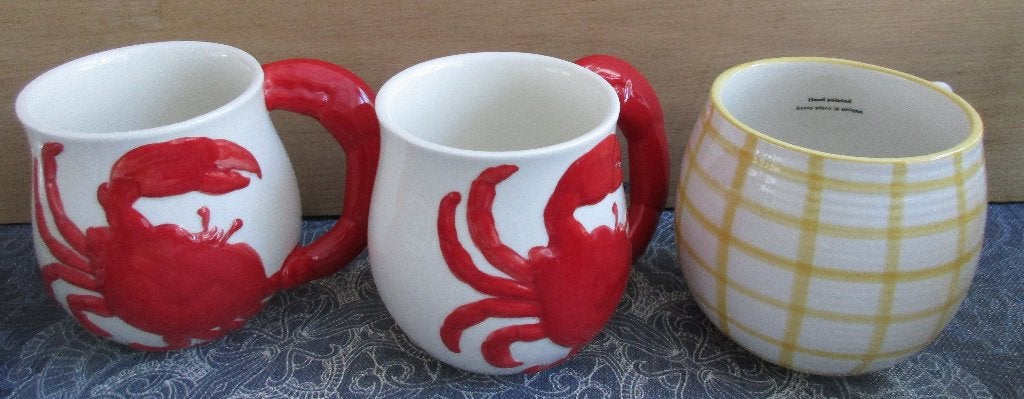 2x Mok krab - rood - 500 ml / 1x Mok met gele ruitjes 375 ml, Nieuw, Ophalen of Verzenden, Overige stijlen, Kop(pen) en/of Schotel(s)