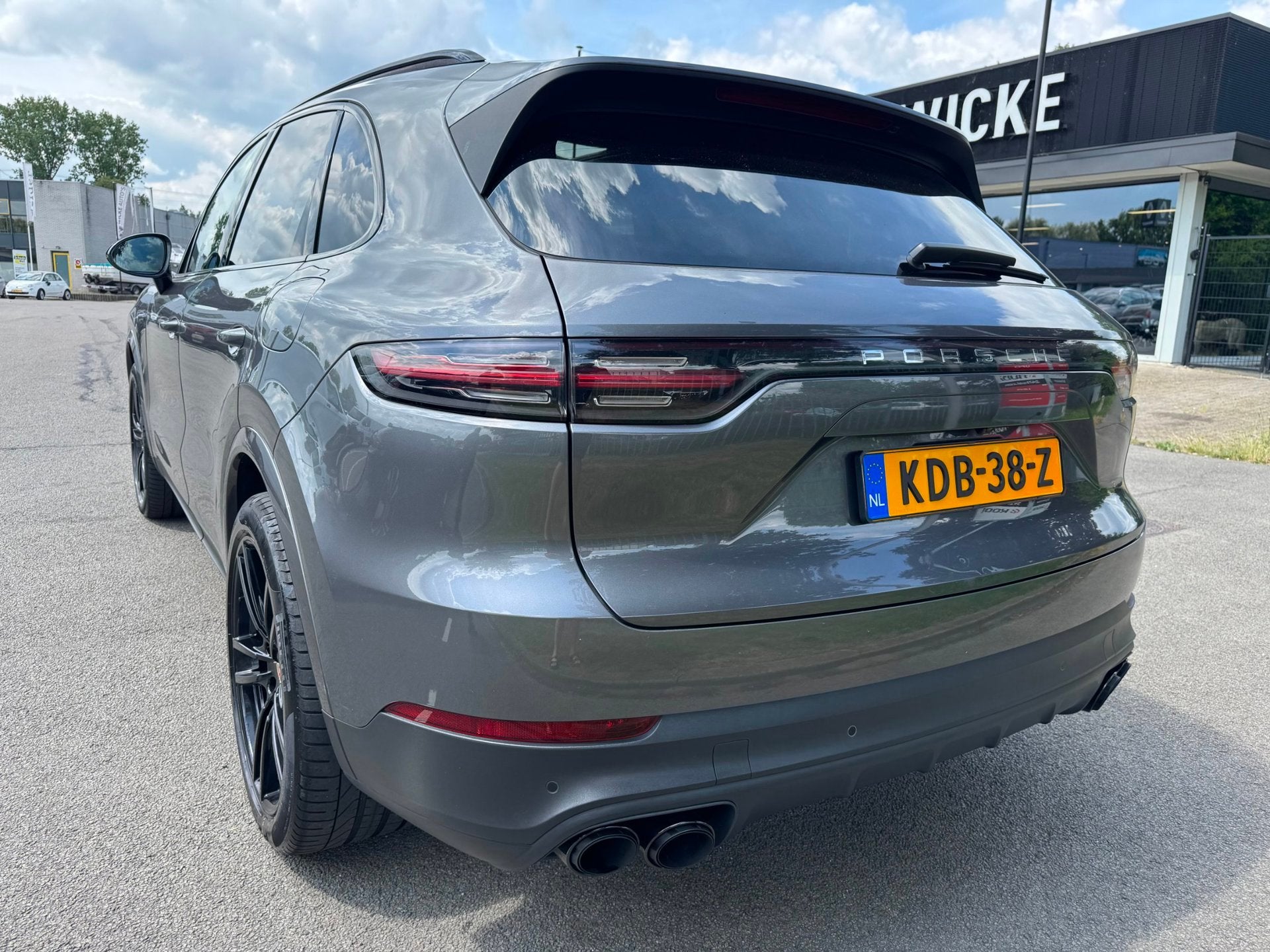 Porsche Cayenne 3.0 E-Hybrid Sportchrono Panorama Camera Led, Auto's, Automaat, 14 kWh, 2995 cc, 462 pk