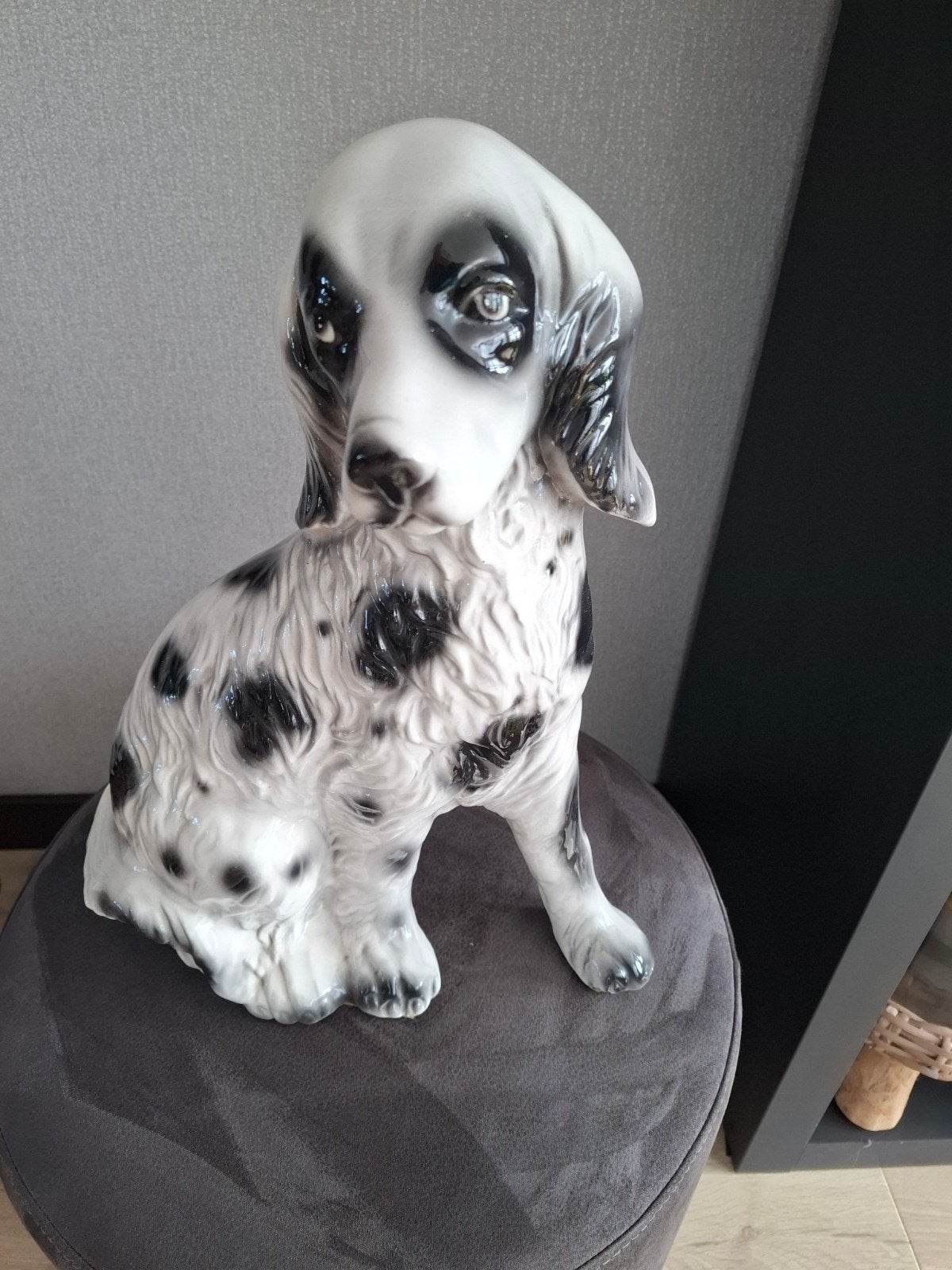 Vintage Keramische Hond Beeldje Zwart-Wit Gevlekt, Ophalen of Verzenden