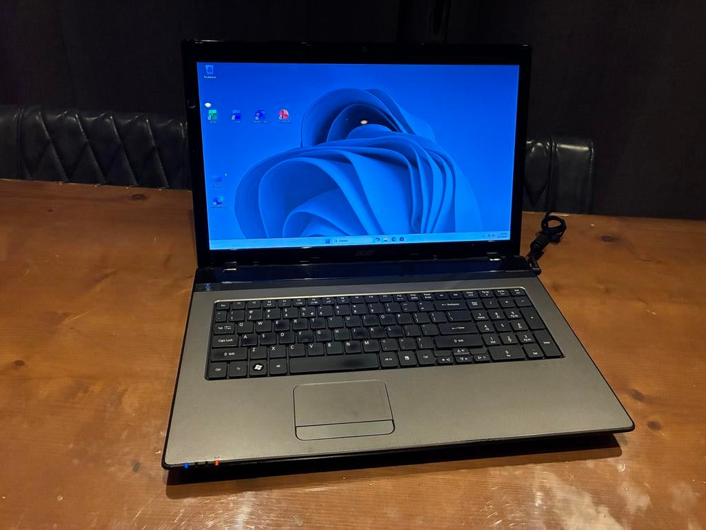 Acer Aspire 7560G - AMD A6, 8GB RAM, 120GB SSD, Win11, Gebruikt, Met videokaart, Qwerty, 8 GB