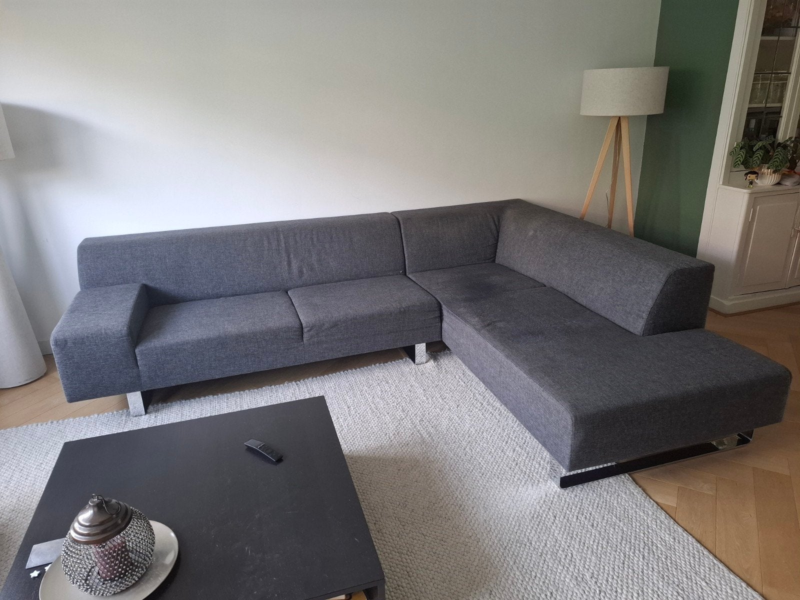 Grijze Hoekbank met Chaiselongue - Comfortabel en Modern, Ophalen, 250 tot 300 cm, Gebruikt, Hoekbank