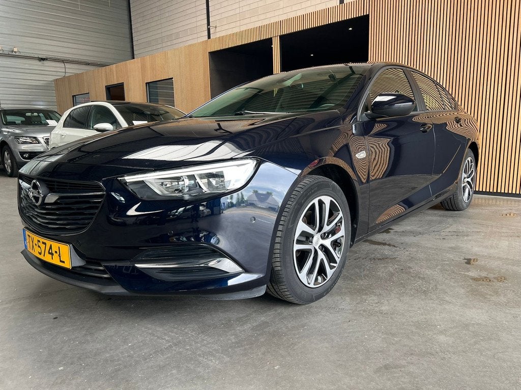 Opel Insignia Grand Sport 1.5 Turbo Online Edition Camera|Cr, Auto's, Voorwielaandrijving, Stof, Gebruikt, 700 kg