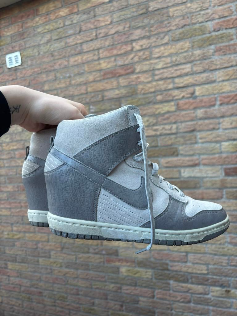 Nike Wedge Sleehak Vintage Sneakers Maat 40, Kleding | Dames, Ophalen of Verzenden, Gedragen, Grijs, Sneakers of Gympen