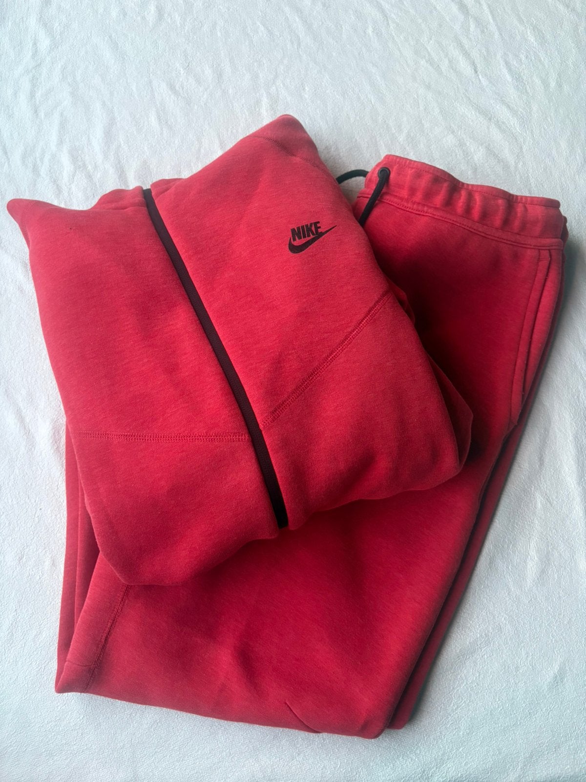 Nike tech, Kleding | Heren, Heren-kledingpakketten, Ophalen of Verzenden, Zo goed als nieuw