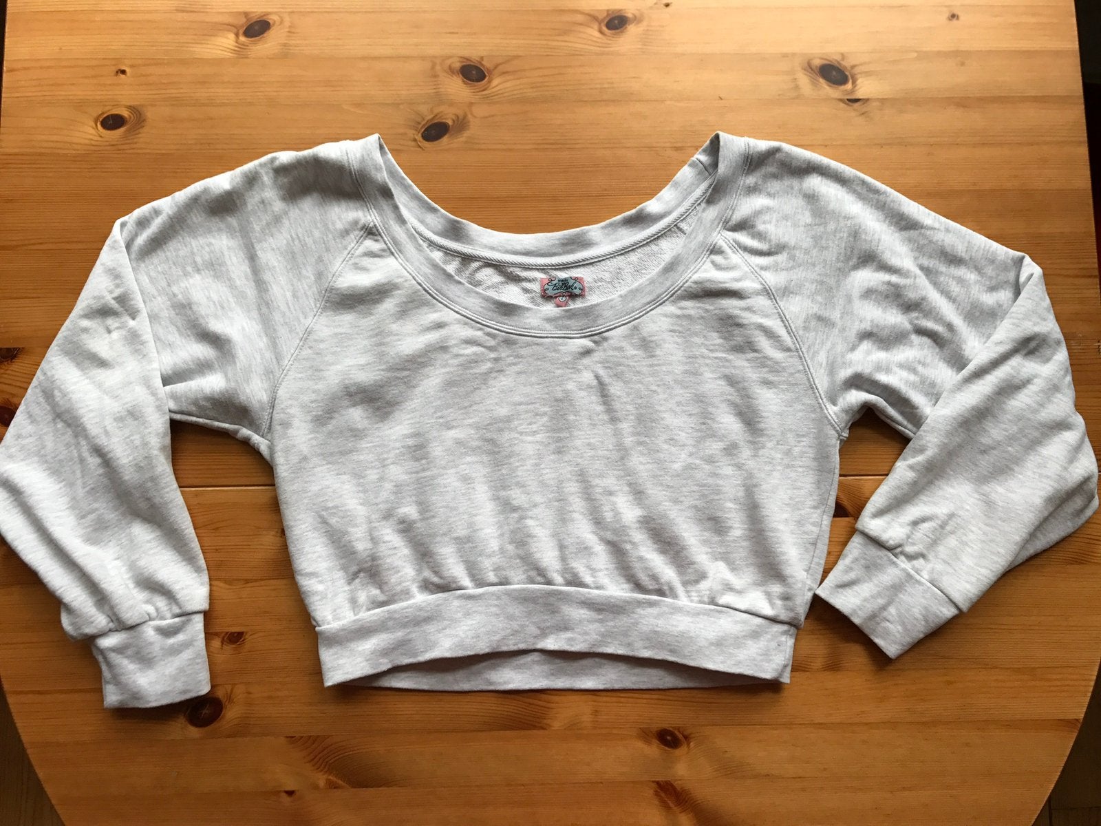Nieuwe L BikBok grijze trui kort crop Bik Bok egf sweater, Maat 42/44 (L), Nieuw, Ophalen of Verzenden, Grijs
