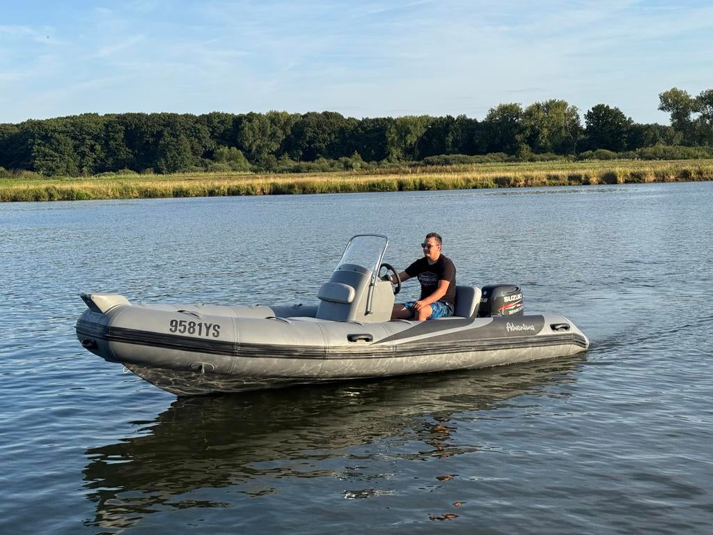 Adventure Rib V-550 Suzuki 50pk 4takt met Pega trailer, Watersport en Boten, Ophalen, Gebruikt, Benzine, Overige materialen