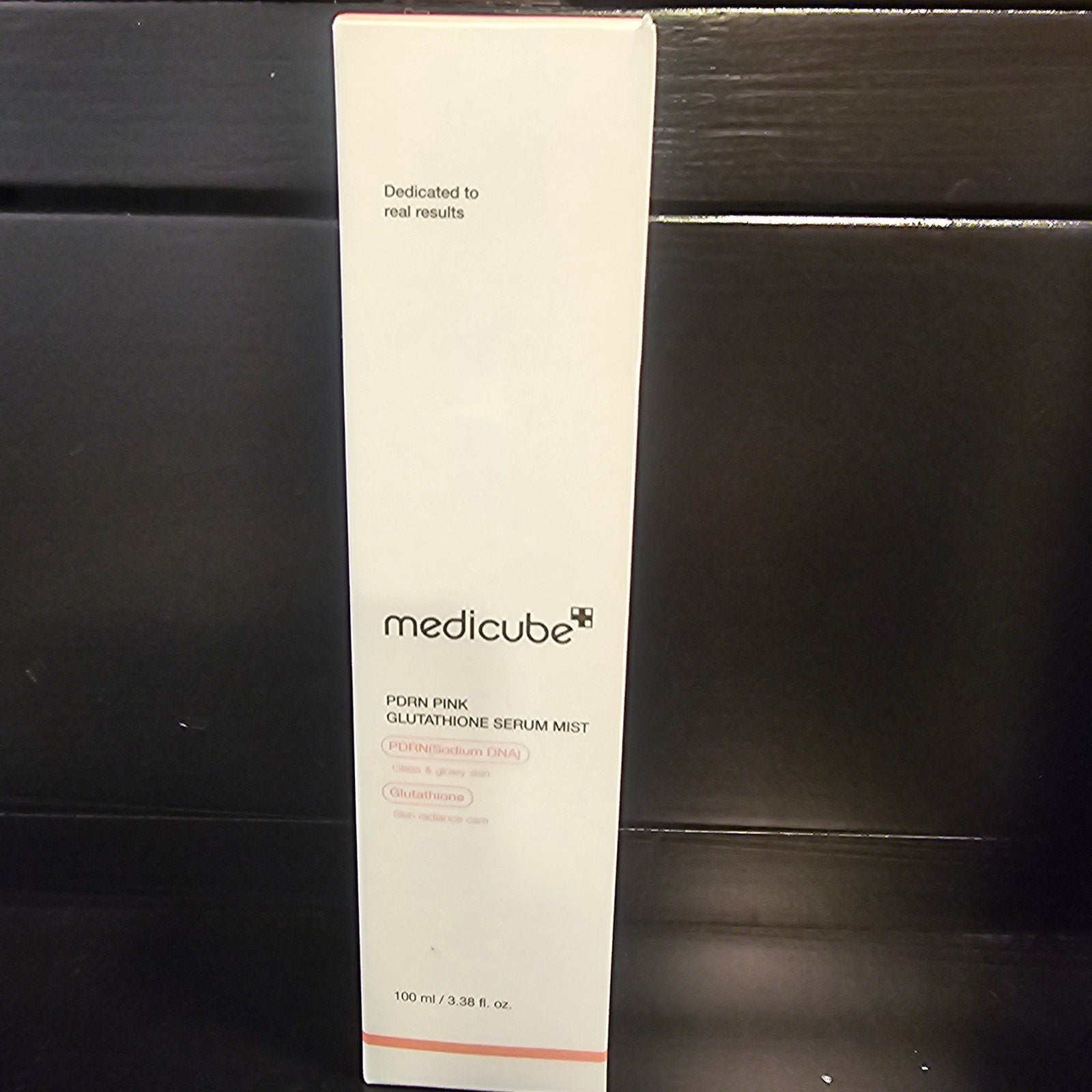 Medicube PDRN Pink Glutathione Serum Mist 100ml, Ophalen of Verzenden, Nieuw, Gehele gezicht