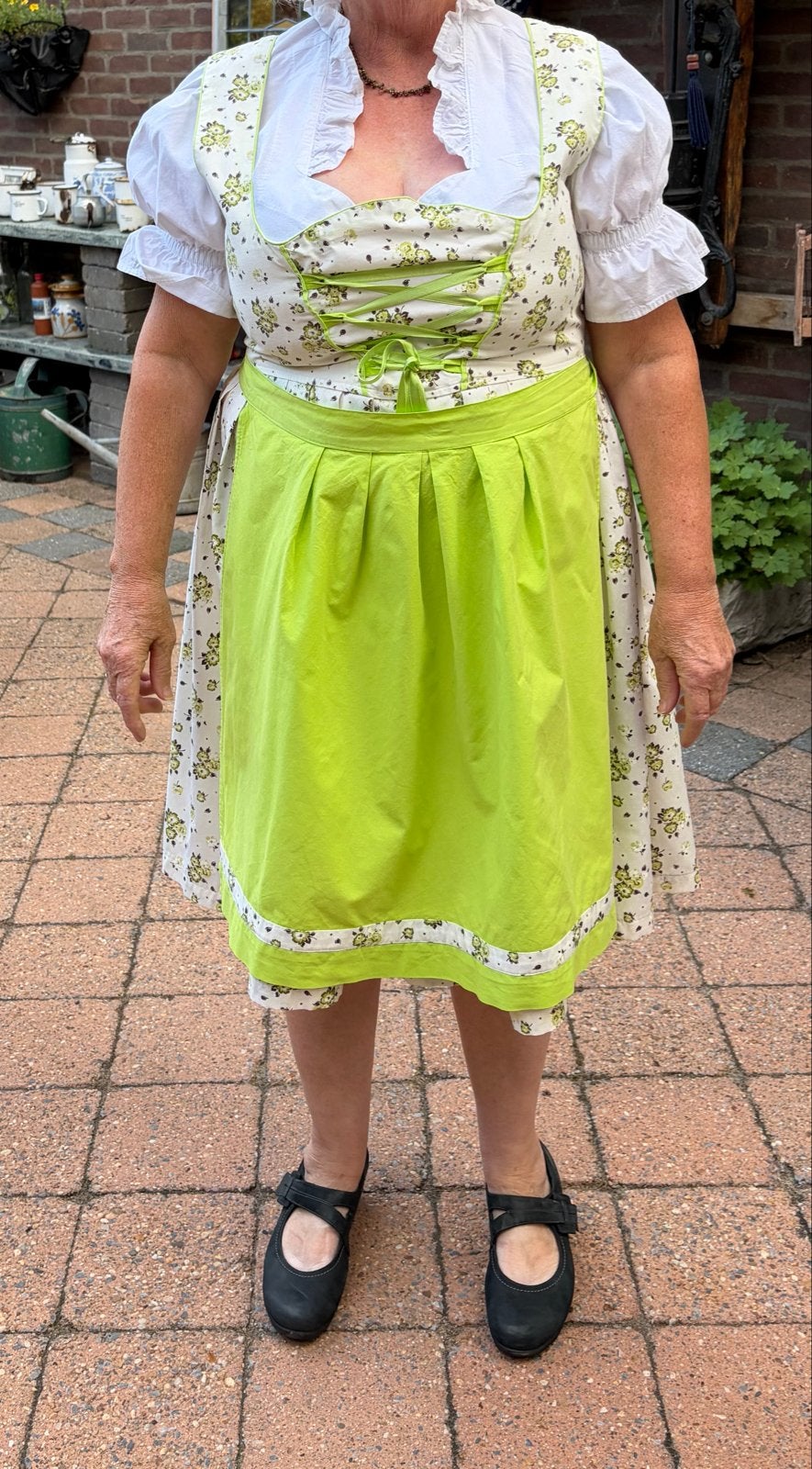 Dirndl jurk met schort - Oktoberfest kleding, Maat 42/44 (L), Ophalen of Verzenden, Kleding, Overige thema's