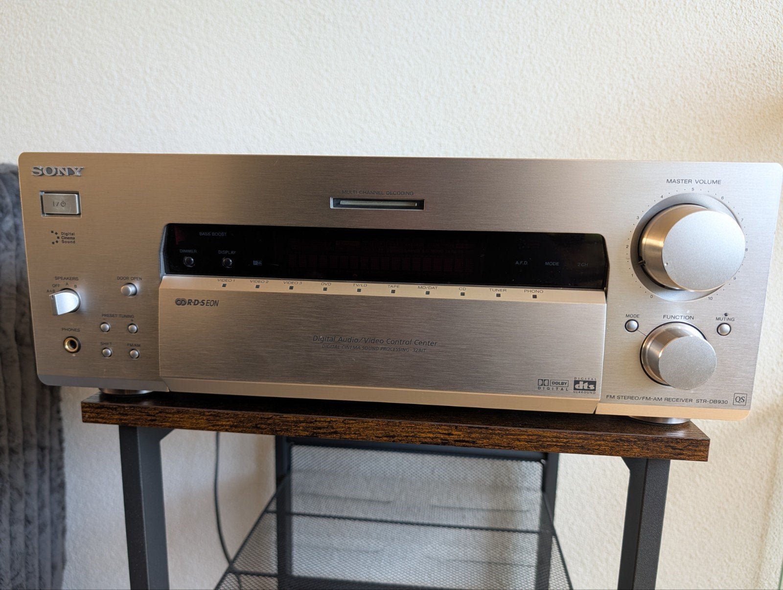 Sony STR-DB930 QS FM Stereo/FM-AM Receiver, Ophalen, Zo goed als nieuw, 60 tot 120 watt, Sony