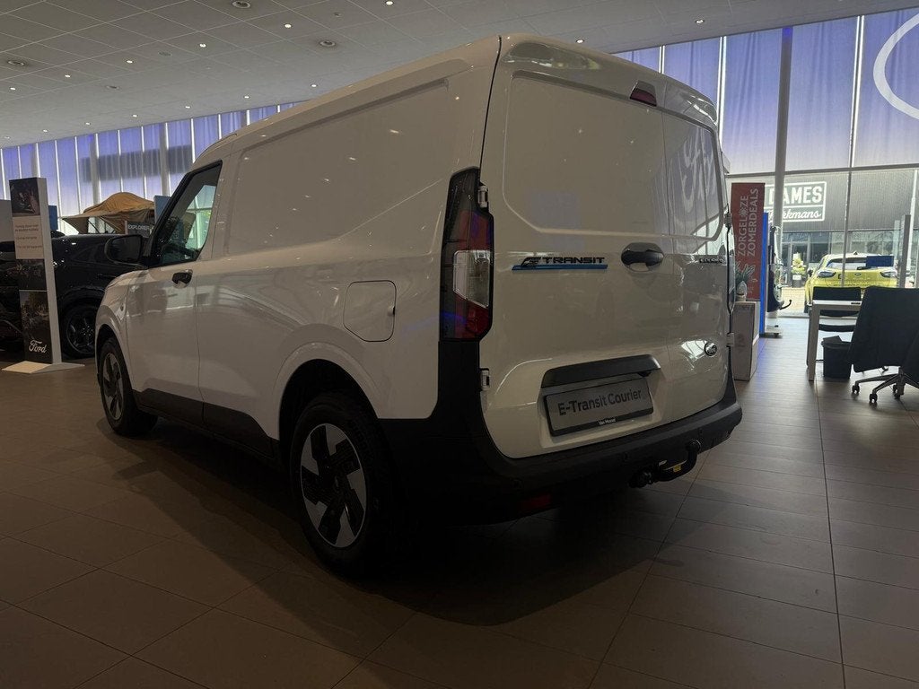 Ford E-Transit Courier Trend Limited 44 kWh TREKHAAK | LED L, 44 kWh, Origineel Nederlands, 1524 kg, Nieuw