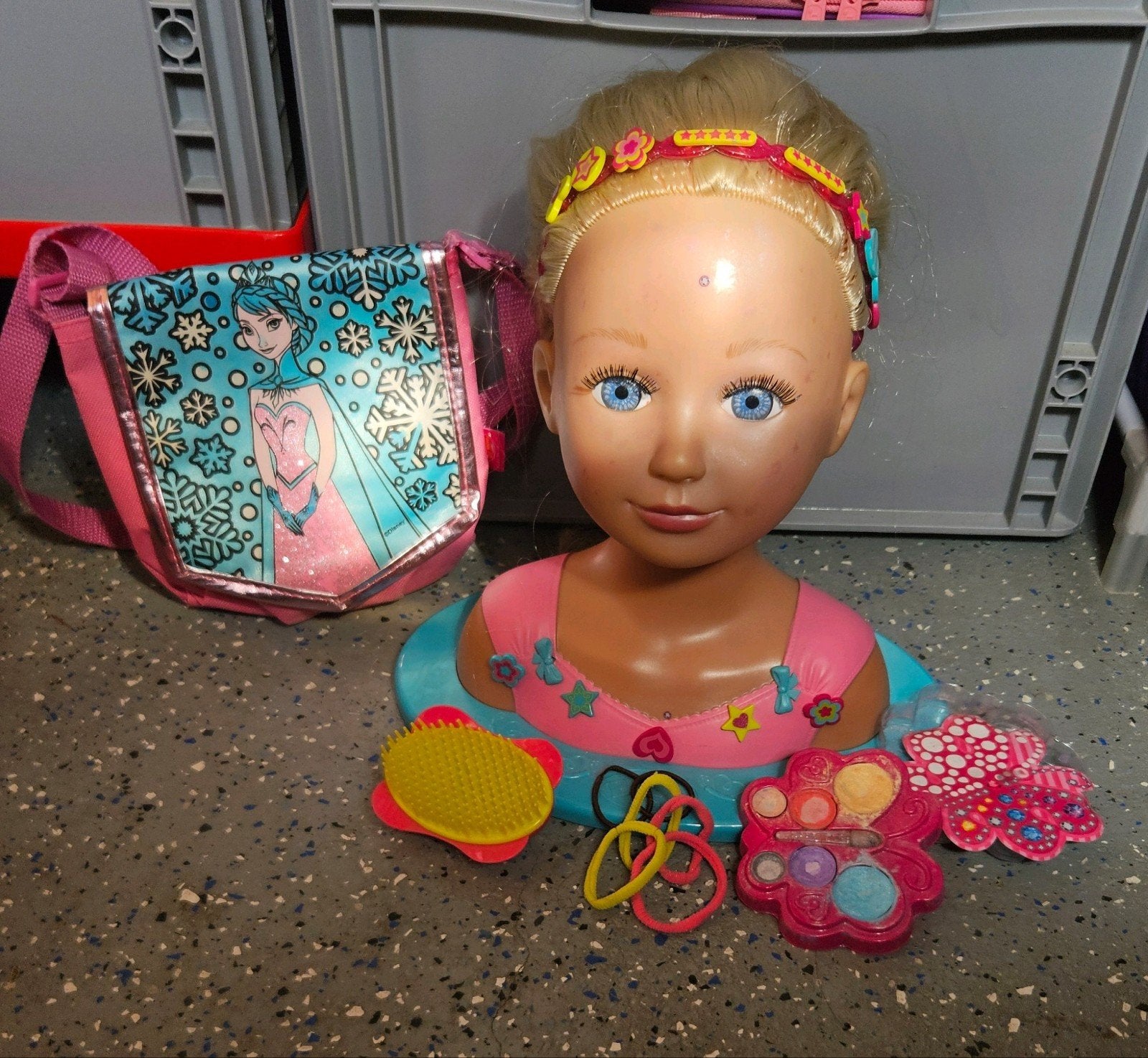 Make-up en stylingshoofd Babyborn incl toebehoren, Ophalen of Verzenden, Gebruikt, Overige typen