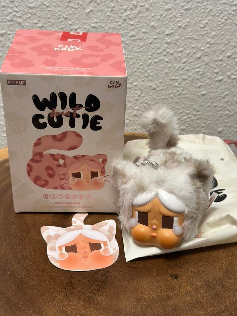 Popmart Crybaby wild but cuties “ Vanilla Cutie“, Ophalen of Verzenden, Nieuw