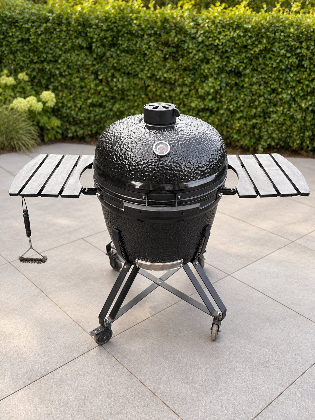 Zwarte large kamado BBQ met onderstel en accessoires, Ophalen, Zo goed als nieuw