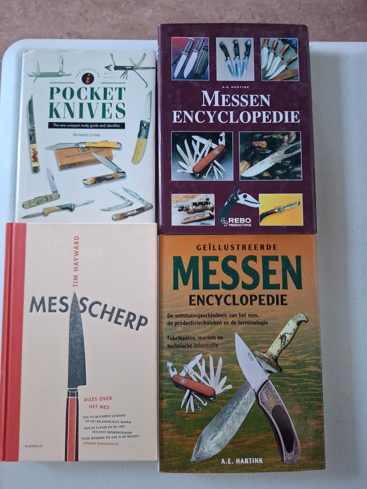 Messen Encyclopedie & Pocket Knives Boeken Collectie, Boeken, Ophalen of Verzenden, Zo goed als nieuw, A.E. Hartink, Bernard Levine, Tim Hayward