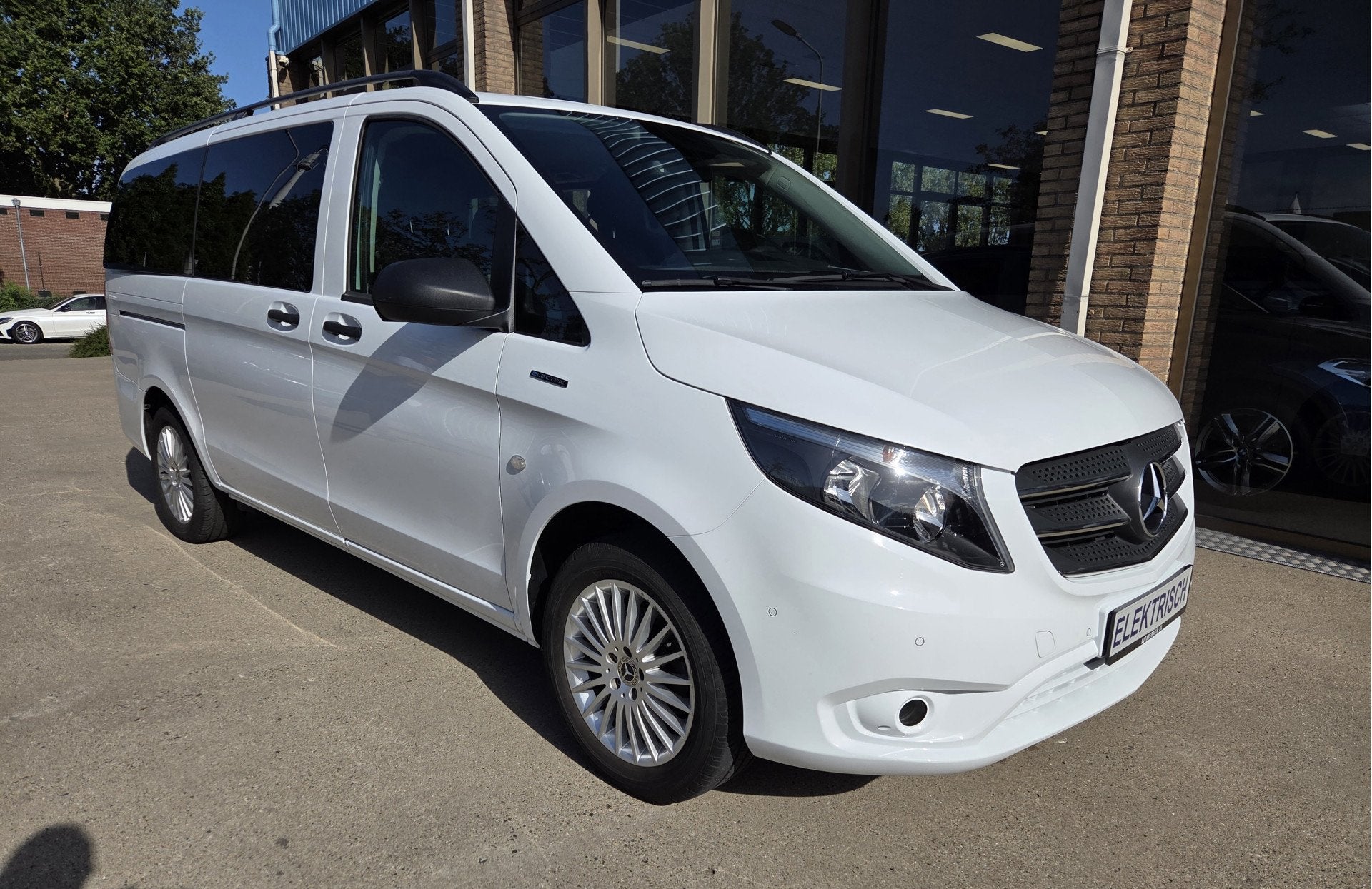 Mercedes-Benz EVITO TOURER PRO L2 8-Persoons Airco L & R Sch, Auto's, Gebruikt, 116 pk, Wit, Vito Tourer