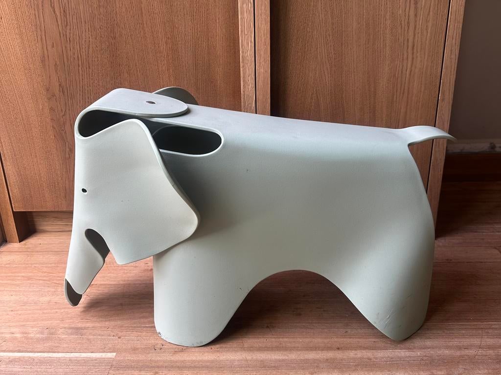 Vitra Eames Elephant look-a-like /design olifant kinderstoel, Ophalen, Gebruikt