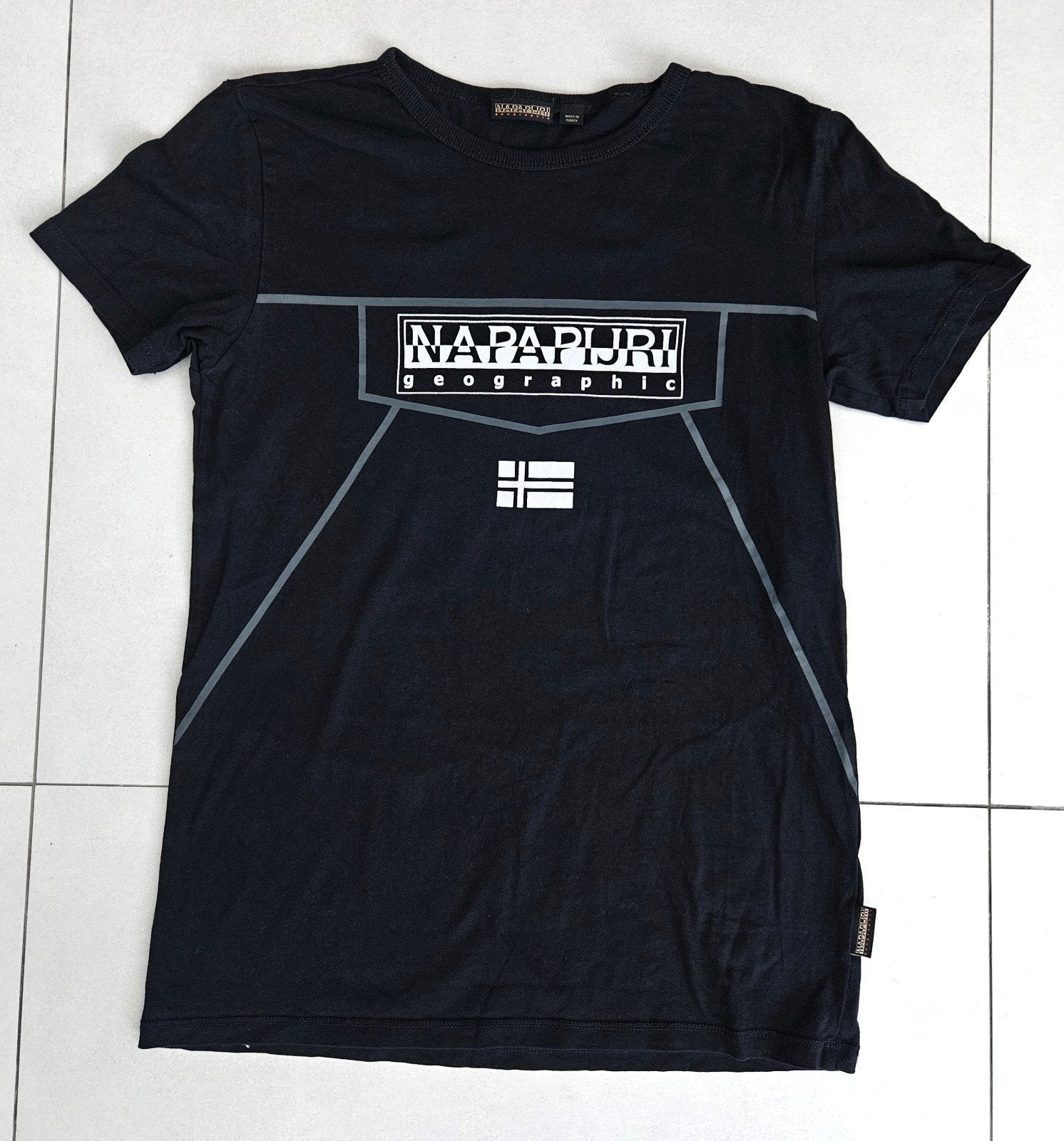 Napapijri Geographic T-Shirt Zwart Maat S, Zwart, Nieuw, Ophalen of Verzenden, Napapijri