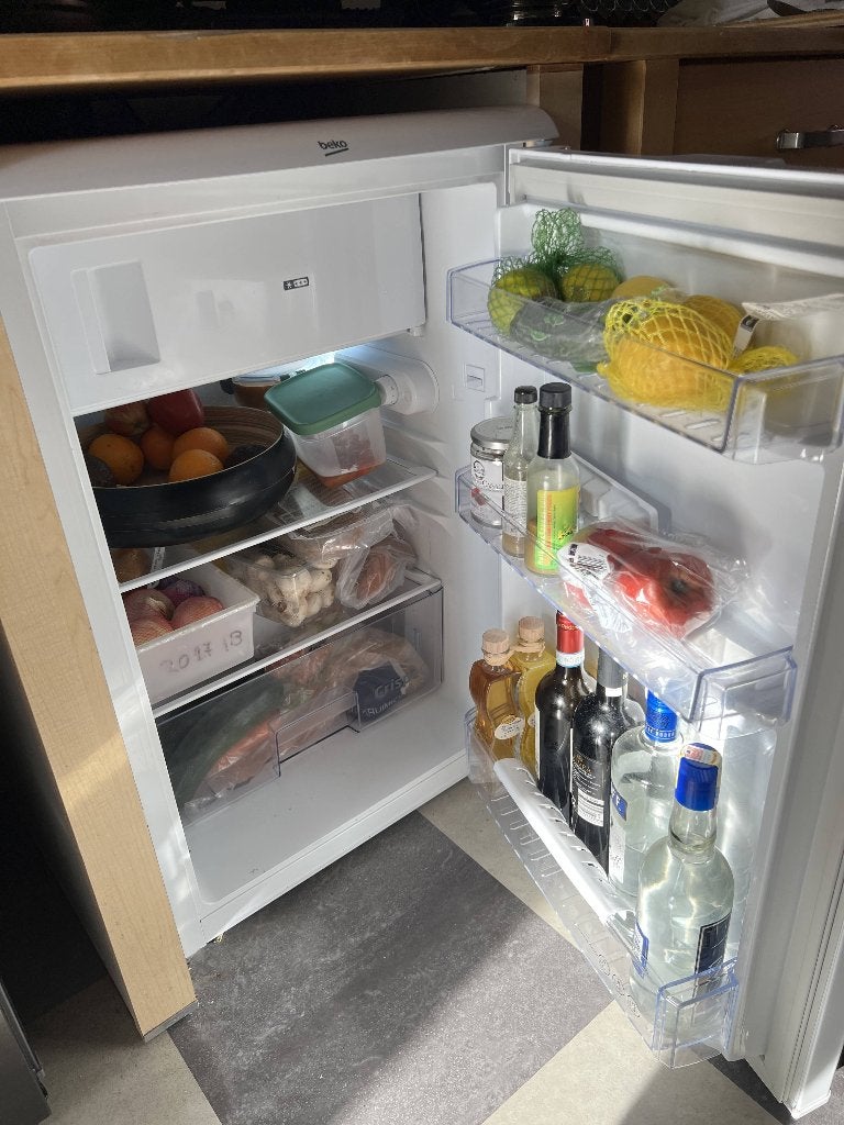 Beko TSE1285N koelkast – uitstekende staat, Ophalen, Zonder vriesvak, 200 liter of meer, 160 cm of meer