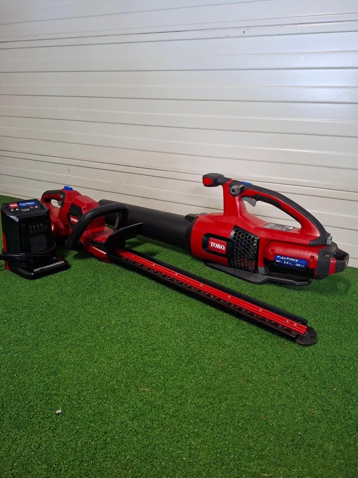 Toro Flex-Force Bladblazer en Heggenschaar Set, Ophalen