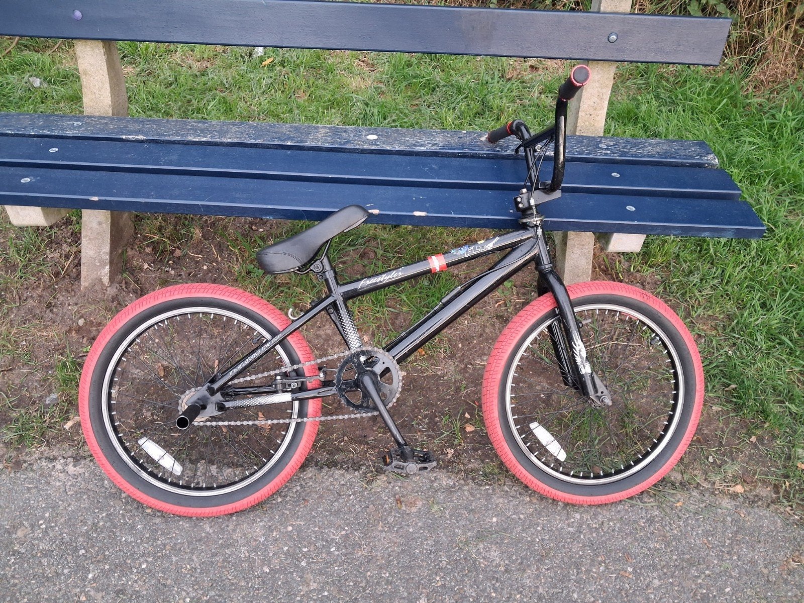 BMX Fiets Zwart met Rode Banden - Goede Staat, Ophalen, Gebruikt, Staal, 20 tot 24 inch