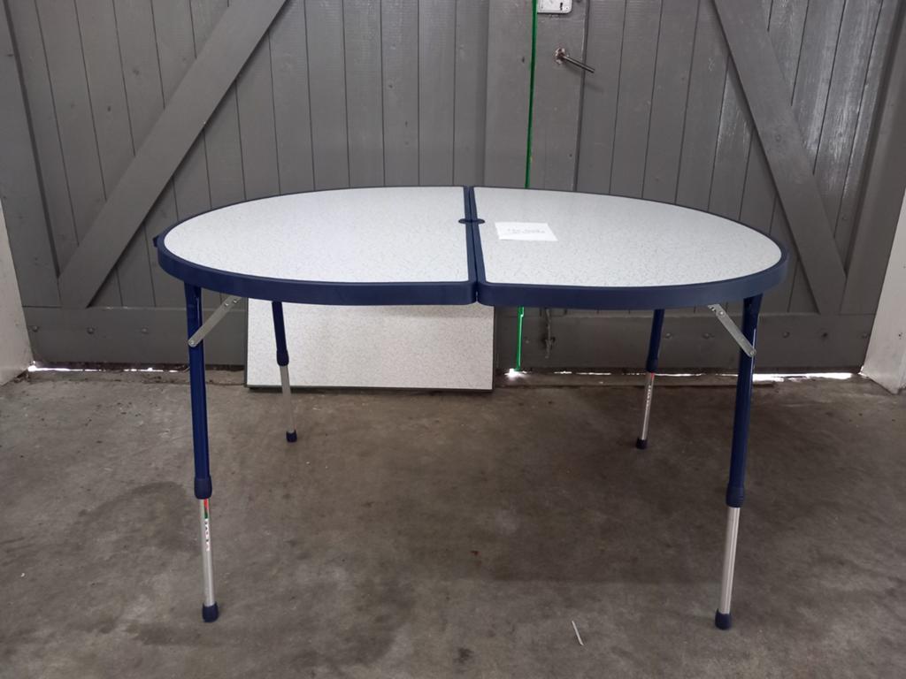 Mooie crespo tafel, Caravans en Kamperen, Ophalen of Verzenden, Zo goed als nieuw, Campingtafel