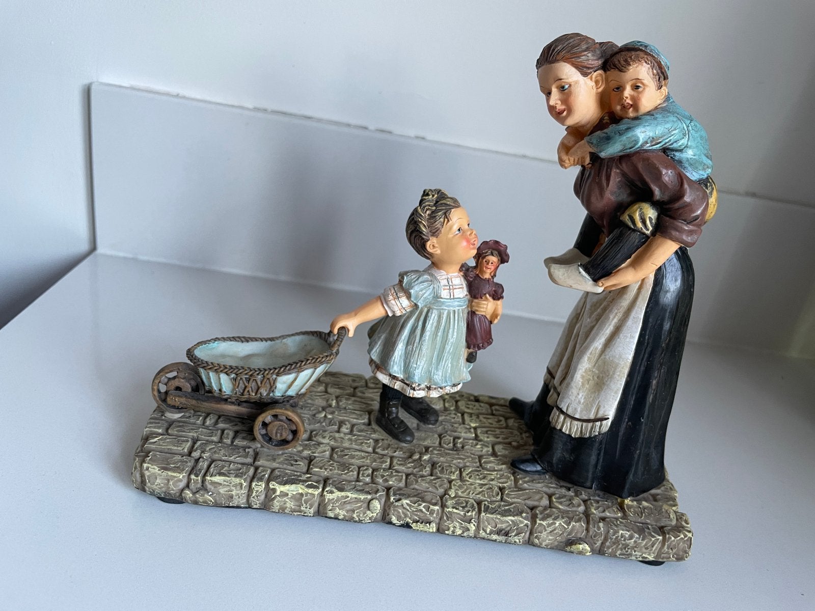 Ot en Sien. Moeder met twee kinderen, Ophalen, Zo goed als nieuw, Mens