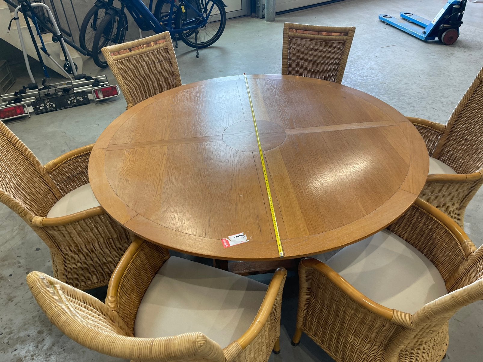 Ronde robuste tafel 150 cm plus 6 stoelen, Huis en Inrichting, Ophalen, Gebruikt, Rond, 100 tot 150 cm