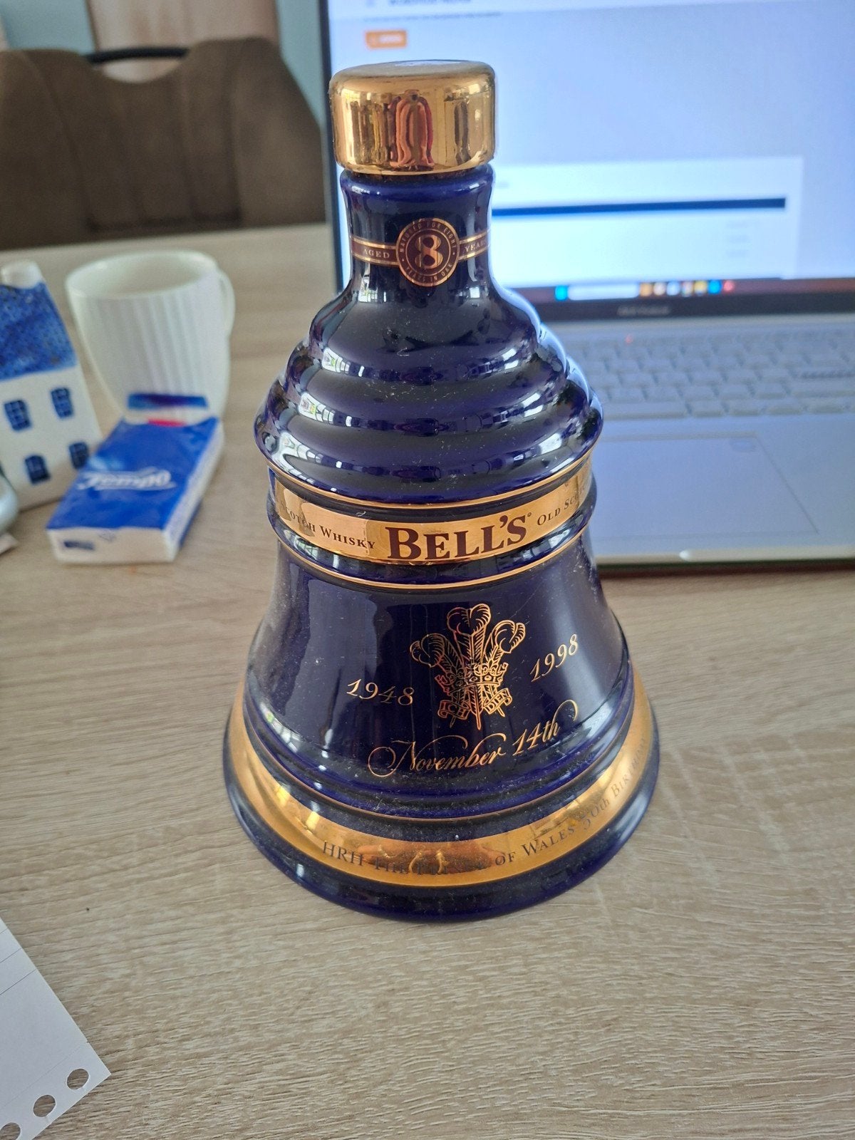 porseleinen whisky fles zonder inhoud, Ophalen