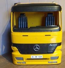 Bruder Mercedes Actros 4143 cabine geel, Kinderen en Baby's, Ophalen of Verzenden, Zo goed als nieuw