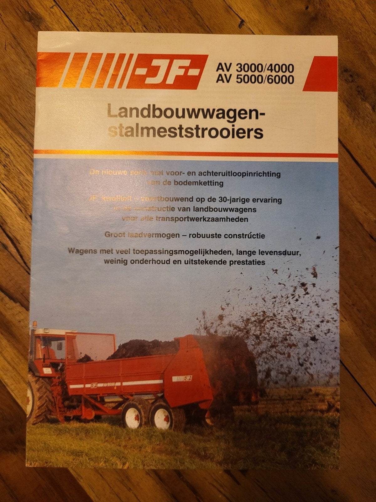 tractor folder JF landbouwwagen-stalmeststrooiers, Ophalen of Verzenden, Zo goed als nieuw