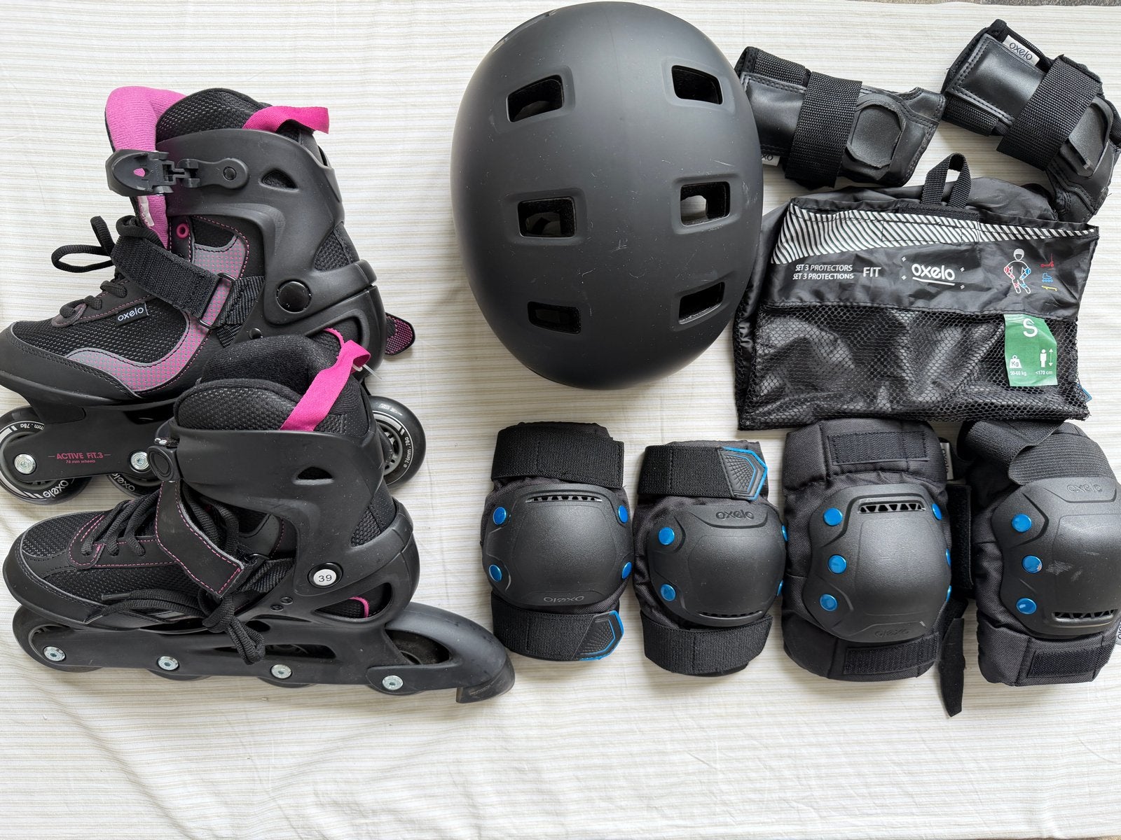 Oxelo inline skates (maat 39) met helm en beschermset, Sport en Fitness, Ophalen, Zo goed als nieuw