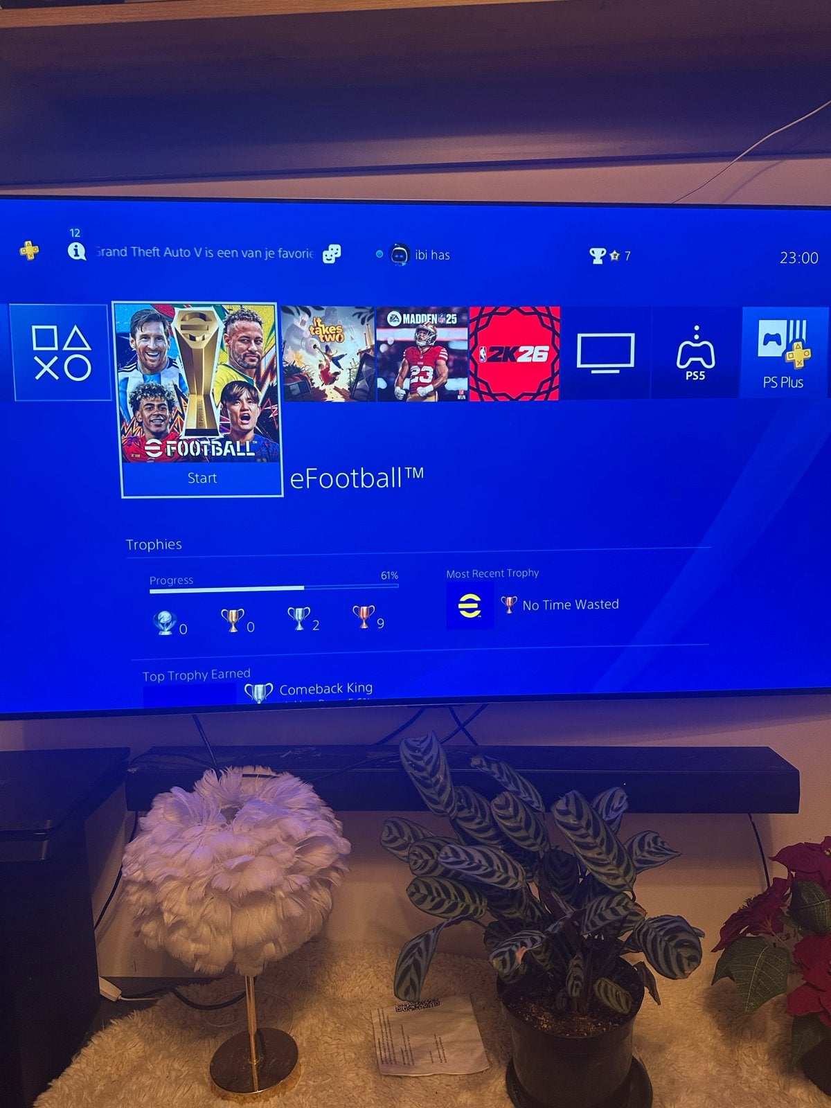 PlayStation 4 Slim met 2 controllers, 2 spelers, Ophalen of Verzenden, Zo goed als nieuw, Eén computer