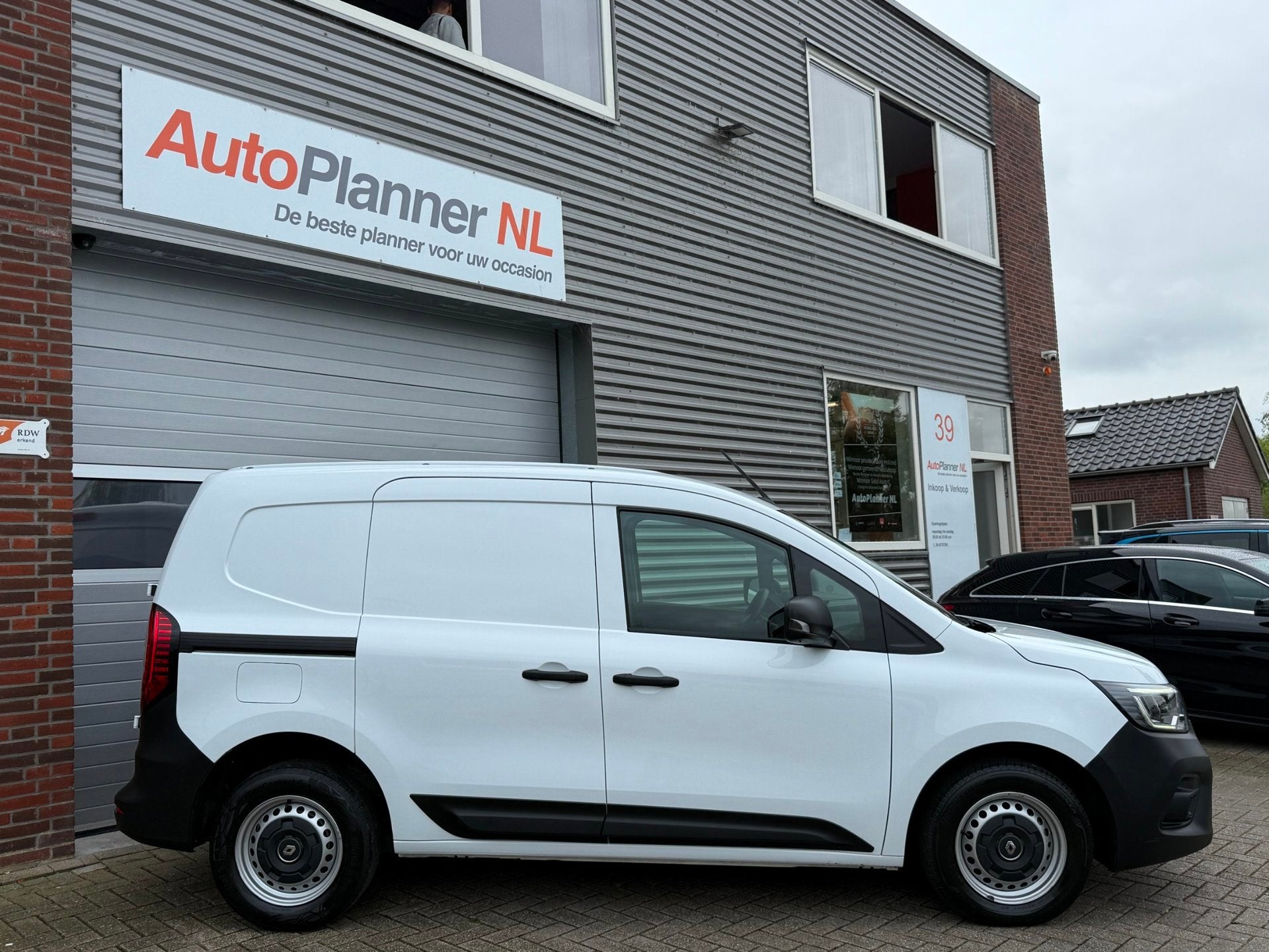 Renault Kangoo 1.3 TCe Grand Confort! Airco! Cruise! PDC!, Auto's, Bestelauto's, Voorwielaandrijving, Stof, Gebruikt, Zwart