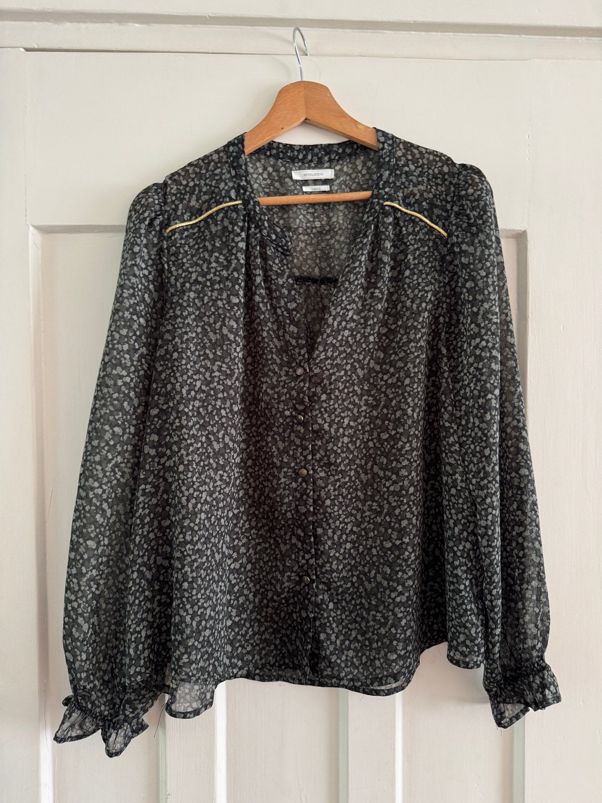 Bloesje van Revelation, L, met gouden bies., Kleding | Dames, Ophalen of Verzenden, Zo goed als nieuw, Groen