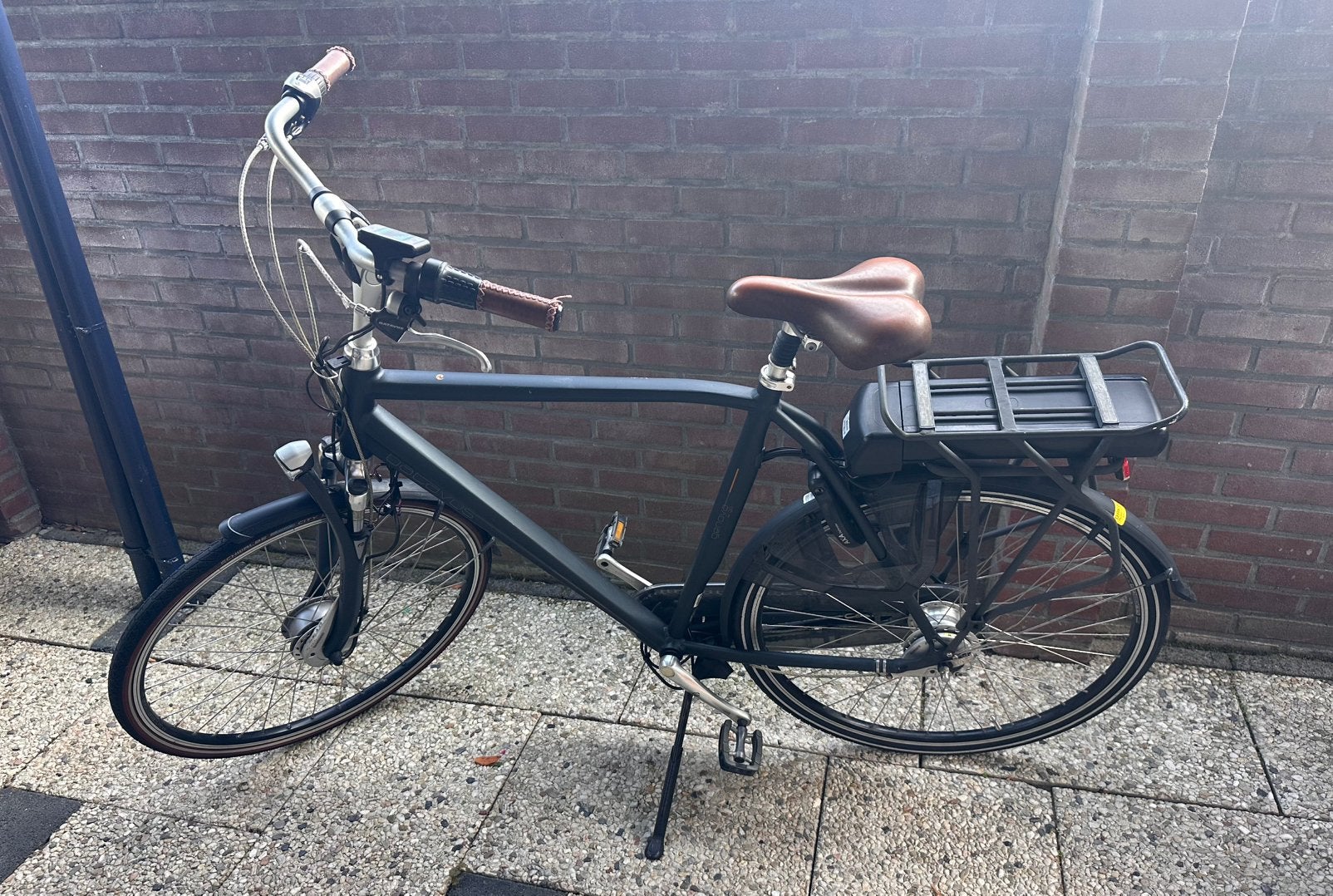 Batavus Genova E 90 elektrische herenfiets, Fietsen en Brommers, Ophalen, Gebruikt, Versnellingen, Batavus