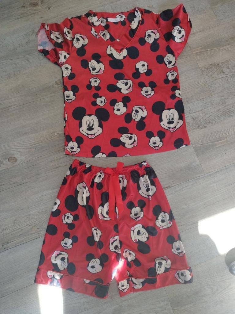 Leuke Mickey Mouse pyjama, valt klein (maat 10-12 jaar), Disney, Ophalen of Verzenden, Gedragen, Maat 34 (XS) of kleiner