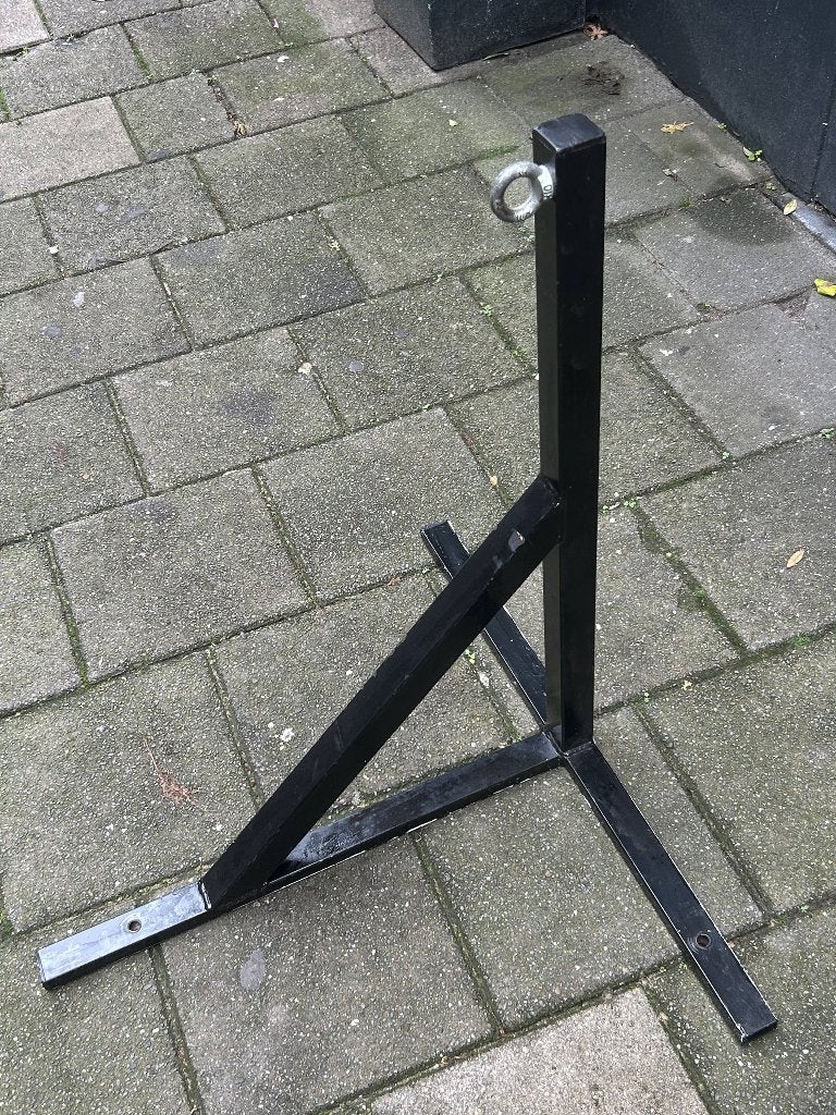 Sterke Muurbeugel / Ophangbeugel voor bokszak, Ophalen, Gebruikt, Boks-accessoire